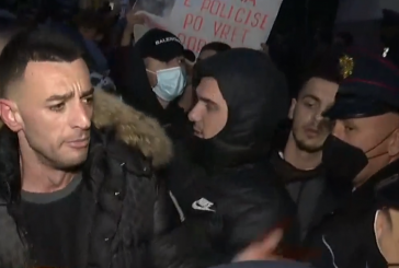 Stresi pendohet pas protestave: Ju kërkoj falje dhe shërim të shpejtë policëve