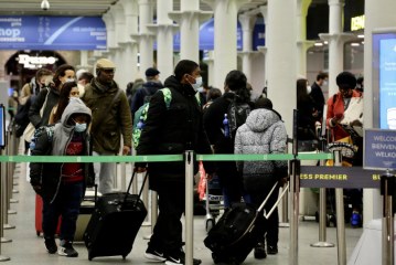Virusi i ri, Evropa i ndal fluturimet me Anglinë por Kosova jo