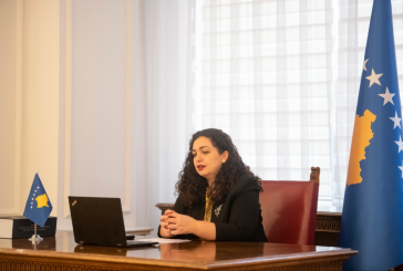 Vjosa Osmani e shkarkon nga puna sekretarin e presidencës