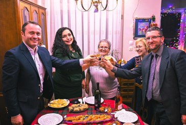 Në natën e Krishtlindjes, Osmani në familjen Kaçinari