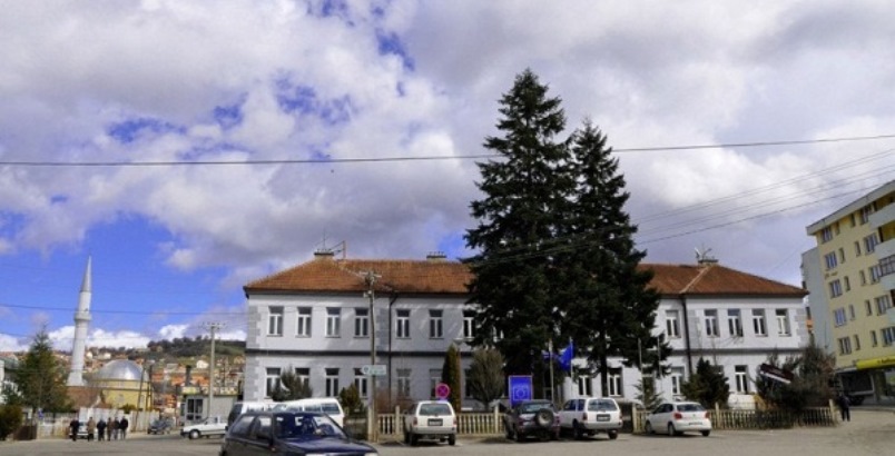 Shkon larg Dragashi: Ndan nga 500 euro për të infektuarit me COVID