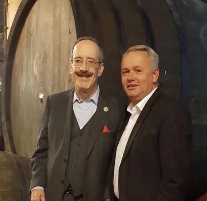 Kryetari i Junikut falënderon kongresmenin Eliot Engel