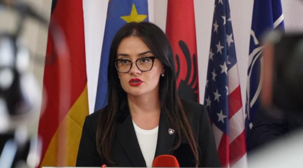 Kryediplomatja e Kosovës akuzon Serbinë për shkeljen e marrëveshjes së Uashingtonit