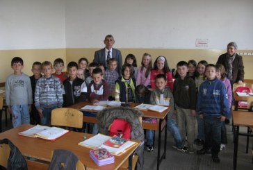 Sot nis gjysmë-vjetori i dytë i procesit mësimor