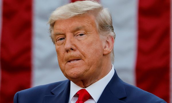 I gjithë ekipi i avokatëve të Donald Trump jep dorëheqje