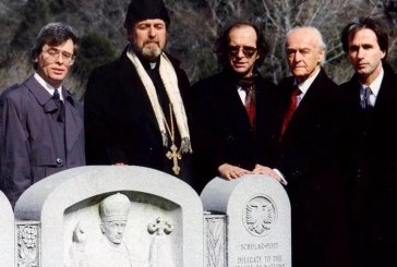 Harry Bajraktari kujton Rugovën me një foto të realizuar në Amerikë gjatë vitit 1993