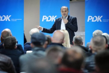 Hoxhaj thotë se gara në zgjedhje është mes PDK e VV: Ftoj Kurtin në pesë debate televizive