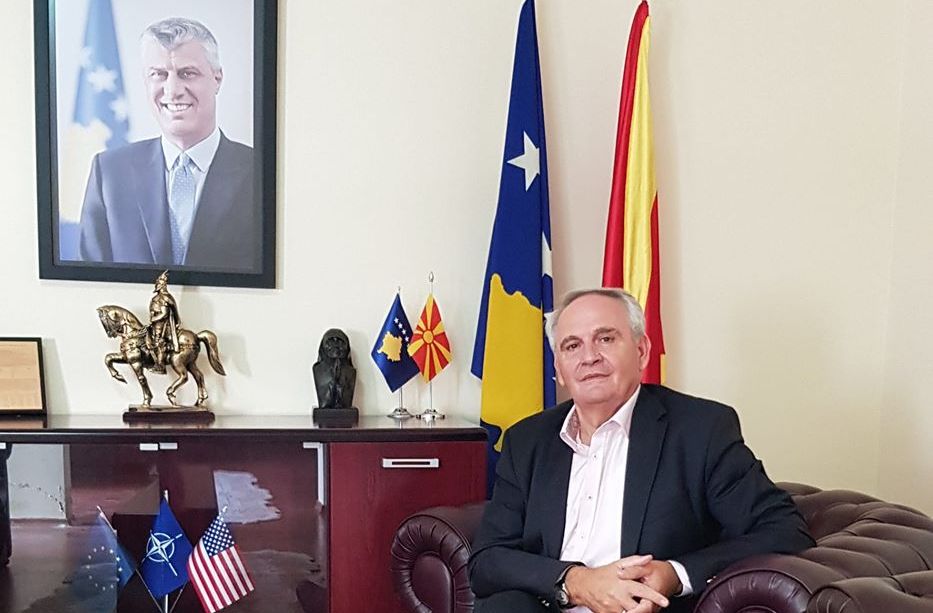 Ambasadori Dedaj kontaktohet nga Gjykata Speciale, tregon bisedën që pati me prokurorin