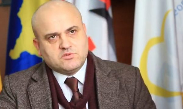 Haxhi Avdyli reagon pas përjashtimit nga dega e LDK’së: Isa Mustafa po kthehet në gjenezë tek Lidhja Komuniste