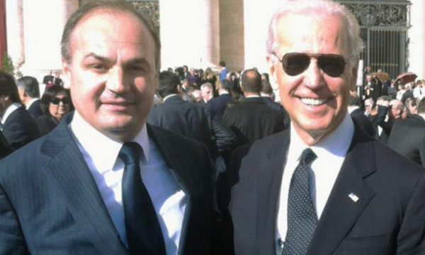 Hoxhaj uron presidentin Biden: Kosova është me fat t’ju thërrasë mik