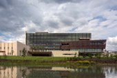 Ambasada amerikane reagon pas shpërthimit në Ferizaj