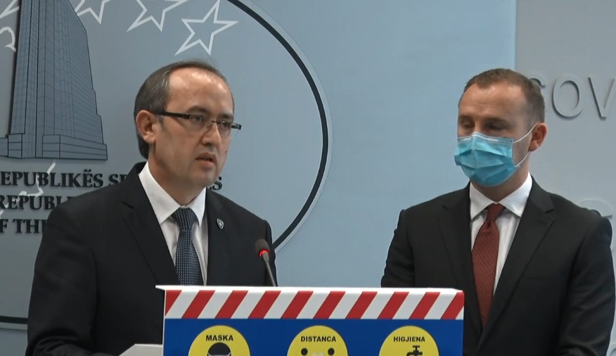 Hoti: Vaksinat do të vijnë në shkurt, së pari do të vaksionohen mjekët dhe të moshuarit