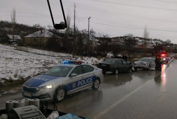 Mëngjesi nis me aksidente, makinat përplasen ndërmjet vete në Graçanicë