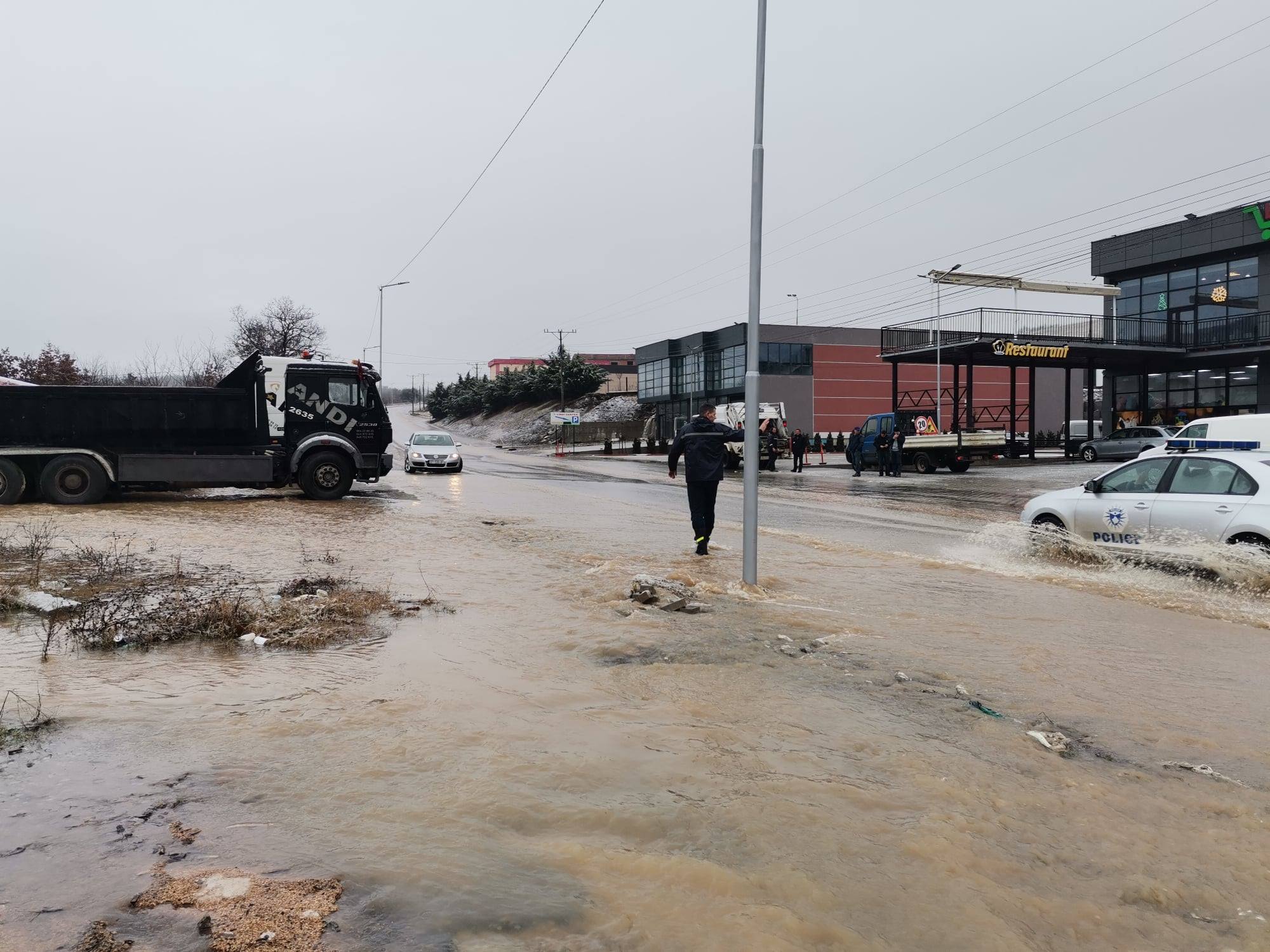 Kosova përfshihet nga vërshimet