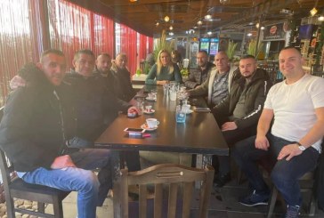 Time Kadrijaj e nis ditën me kafe me bashkëqytetarë të Deçanit