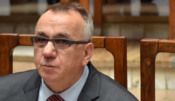 Hasani e përsërit: Kushdo që është dënuar në tri vitet e fundit, nuk ka të drejtë kandidimi në zgjedhje