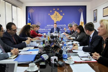 21 prokurorë punojnë pa dekret