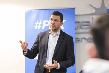 Memli Krasniqi takon të rinjtë – prezanton planin e Rimëkëmbjes