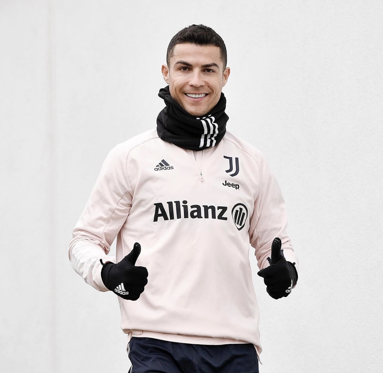 Ronaldo bëhet personi i parë që arrin mbi 500 milionë ndjekës në rrjetet sociale