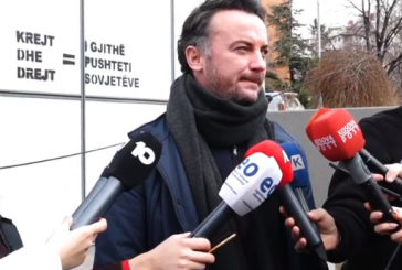 PSD me aksion kundër LVV-së, e shkruajnë një mesazh për partinë e Albin Kurtit në muret e Qeverisë