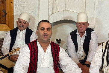 Fatmir Miroci sjell këngën për dëshmorin Bekim Gashi