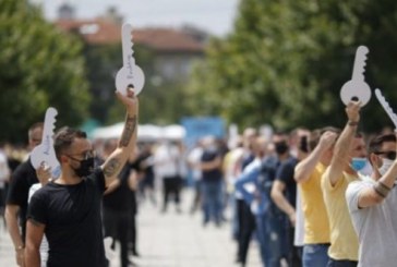Gastronomët paralajmërojnë protesta nëse Qeveria kthen masat pas zgjedhjeve