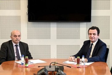 Mustafa i kërkoi sqarime për shamitë e kuqe, kjo është përgjigja e Kurtit