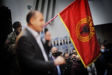 Enver Hoxhaj publikon një video emocionunese: Një rrugëtim që në themel ka dashurinë për Kosovën