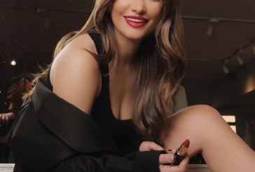 Bukuri e rrallë, femër që kallë