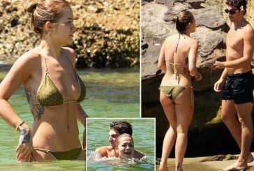 Rita Ora shijon pushimet në Australi krah një mashkulli misterioz – shfaq format trupore në paraqitjet me bikini