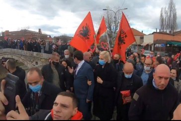 Përkrahje e madhe edhe në Prizren për Albin Kurtin