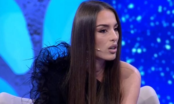 E akuzojnë për çrregullime mendore, Ana e “Për’puthen” largohet nga studio
