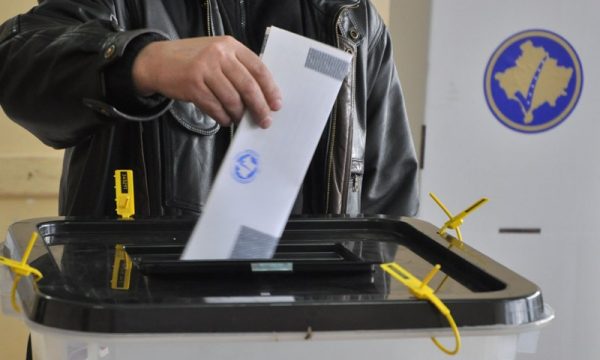 Sot mbahen zgjedhjet e jashtëzakonshme parlamentare