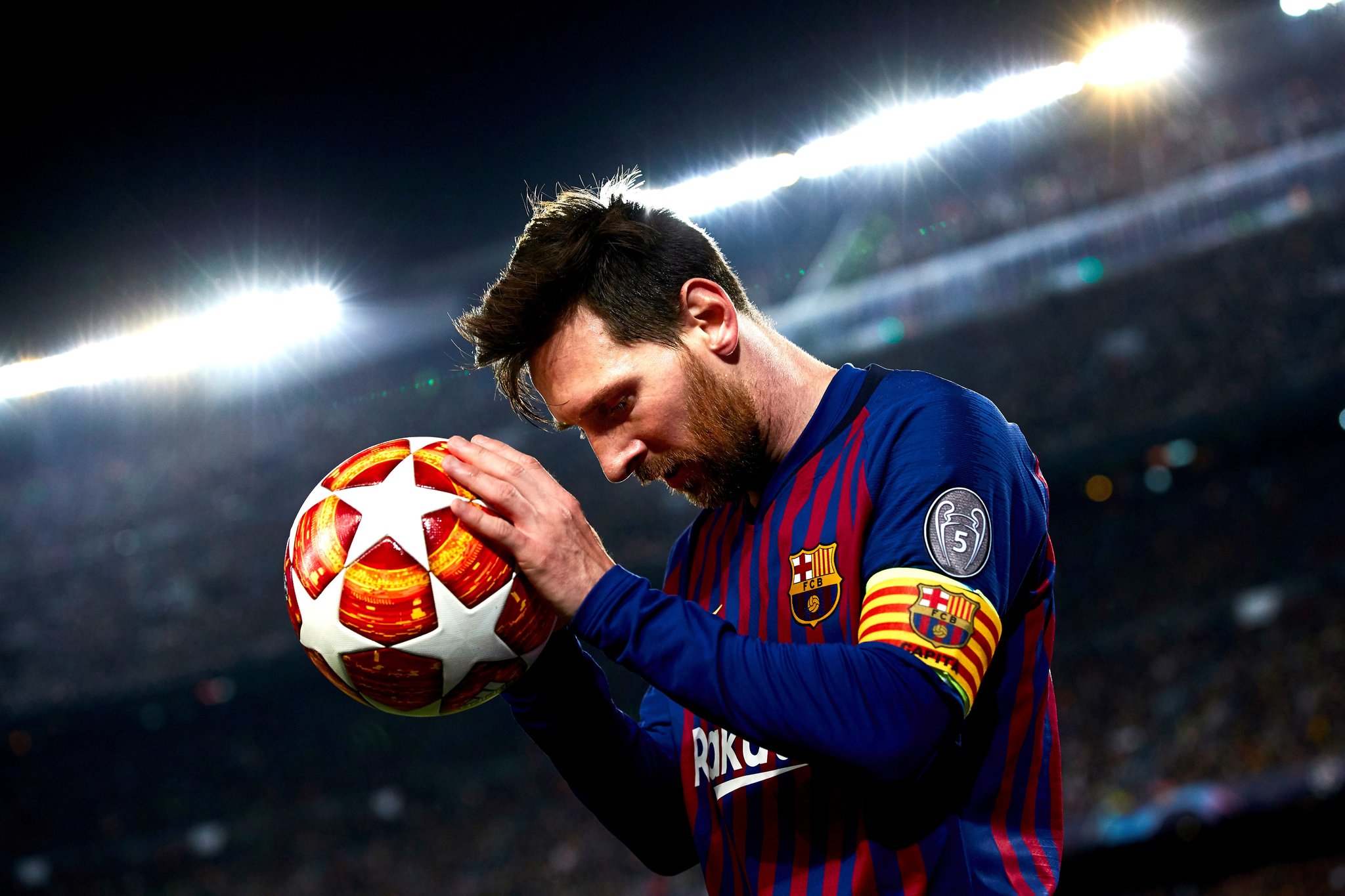 Për ta bindur Messin të qëndrojë – Barcelona ka pesë lojtarë në listën e transferimeve