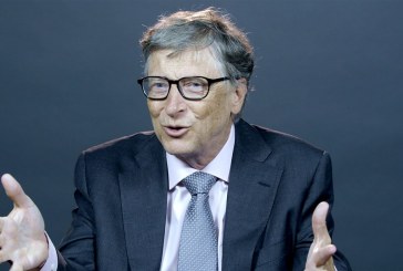 Bill Gates tregon dy pyetjet për t’i zgjidhur më lehtë problemet