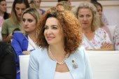 Edhe Albena Reshitaj e AAK-së kërkon rinumërim të të gjitha votave