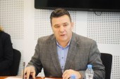 Shala bën shaka me Nismën: Është mirë nëse anëtarët kanë arritur t’i marrin votat e familjarëve të tyre