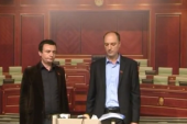 Koha kur Vetëvendosje publikonte kontrata sekrete të qeverisë