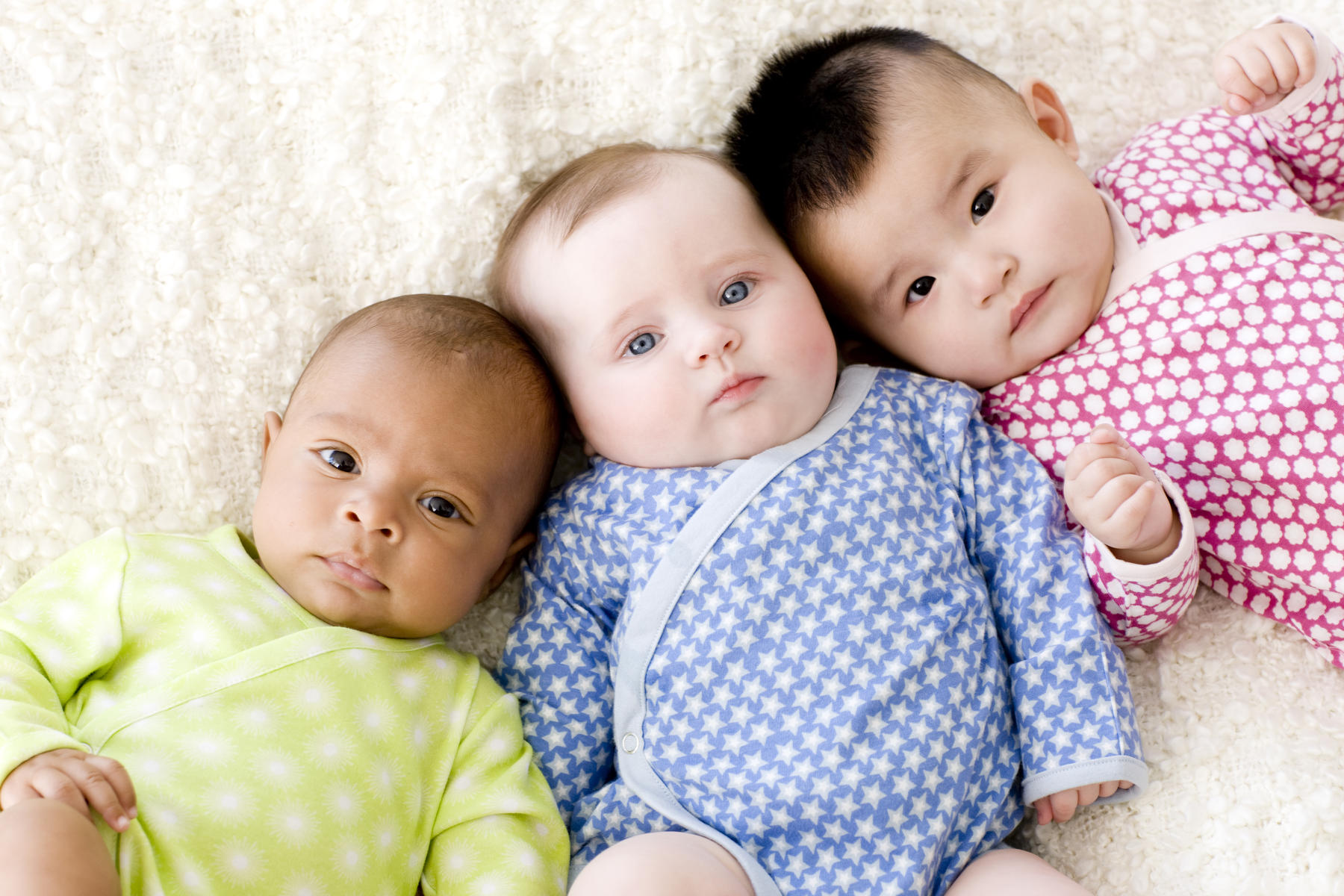 Gjestet e bebes që mund t’ju ndihmojnë t’i kuptoni ndjenjat dhe emocionet e tyre