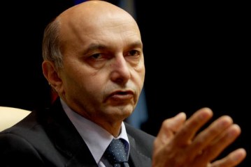 Isa Mustafa për zhvillimet e fundit: Kësaj situate i thonë “Keni dëshiruar, shikoni”