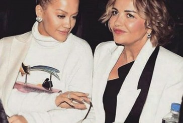 Si eshte Rita Ora ne shtepi, rrefen nena e saj!