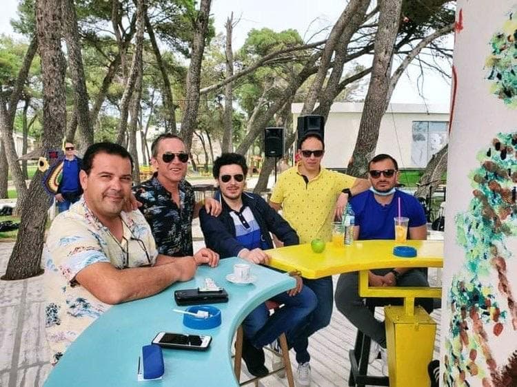 Dritan Abazoviç viziton turistët kosovarë