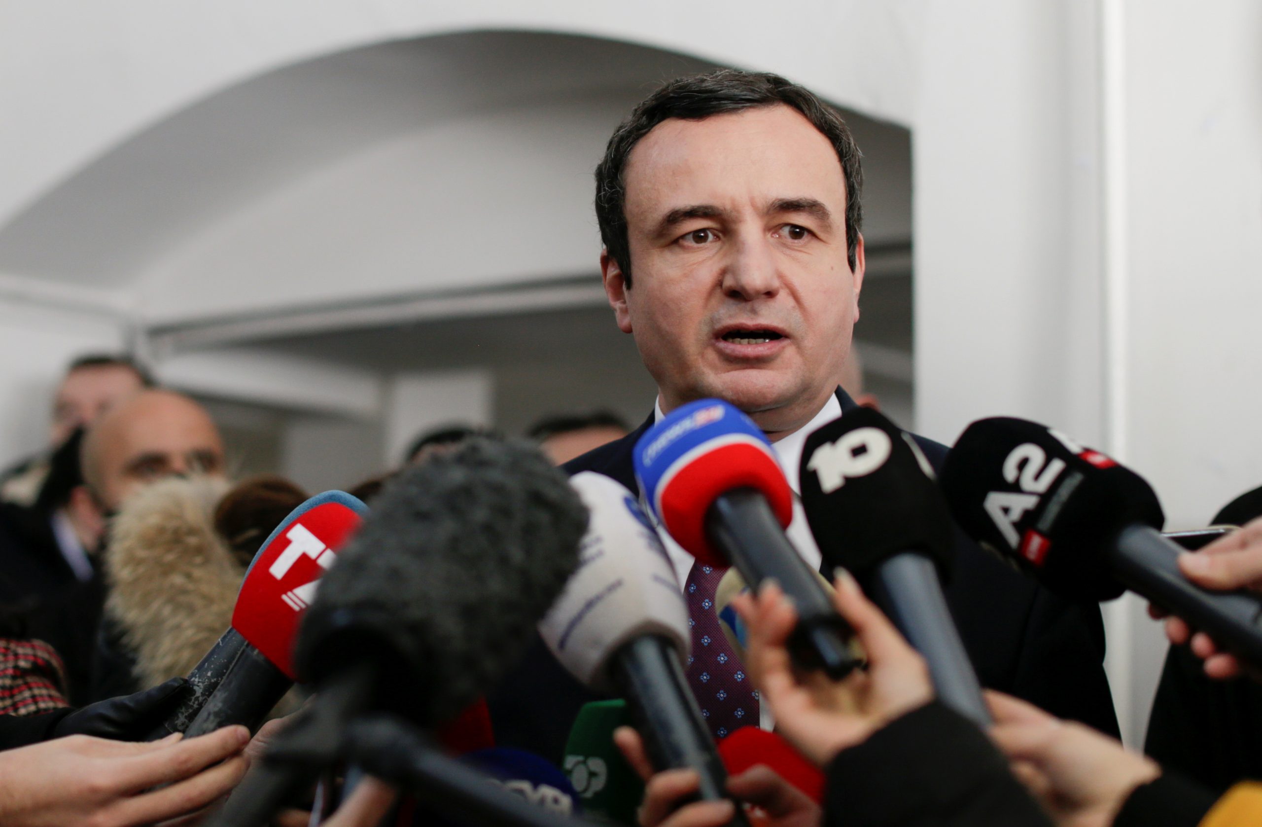 Kurti: Vitia e Gërvalla janë në Deçan, do t’iu përgjigjemi nevojave të qytetarëve të prekur nga infeksioni
