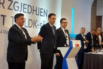 LDK zyrtarizon 10 kandidat për kryetar të komunave