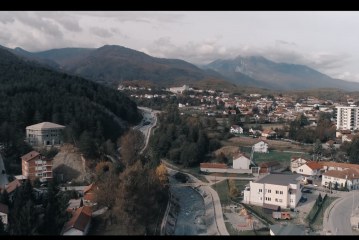 Nuk e respektuan masën e vetizolimit, policia i gjobit dy qytetarë me nga 500 euro në Junik