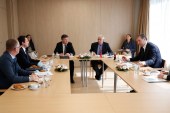 Katër kushtet e Vuçiqit për t’u kthyer në tavolinën e dialogut