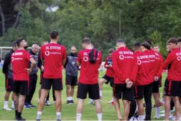 Tjetër mungesë për Shqipërinë, edhe një lojtar rezulton pozitiv me Covid-19