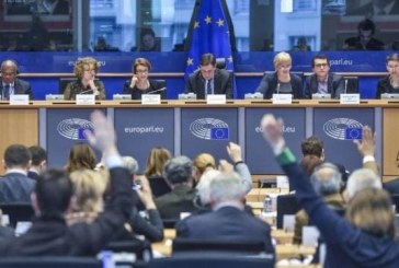 Eurodeputetët miratojnë raportin: Këshilli i BE-së t’i liberalizojë vizat për Kosovën pa vonesa