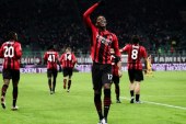 Milani e nis me këmbë të mbarë vitin 2022, mund Romën e Mourinhos