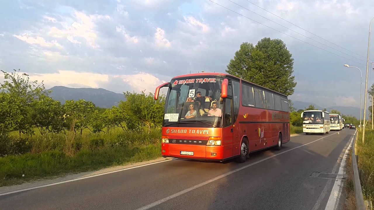 Mërgimtarët ankohen për shoferët e autobusëve: Po na lëshojnë këngë gurbeti, po na mërzisin shumë gjatë kthimit